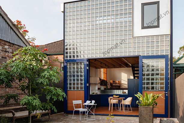 cua-so-gach-kinh-lay-sang