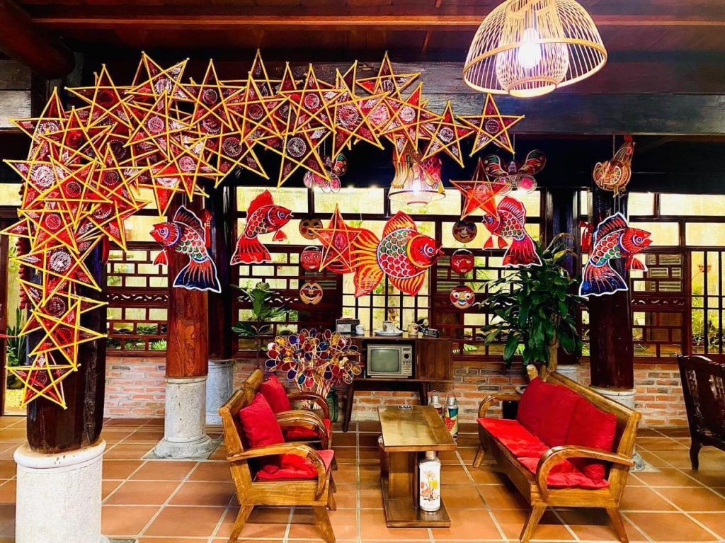 Y-tuong-decor-quan-cafe-theo-mua-khong-gian-check-in-vbm